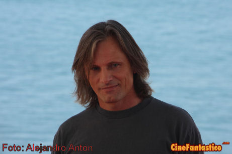 John Hillcoat y Viggo Mortensen